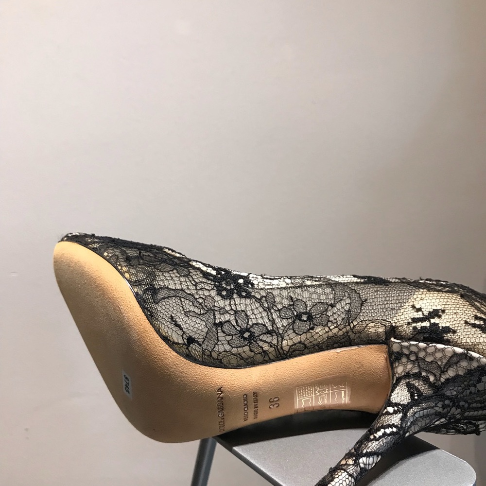 DOLCE & GABBANA PEEP TOE BLACK/NUDE LACE PUMP - Picture 4 of 4